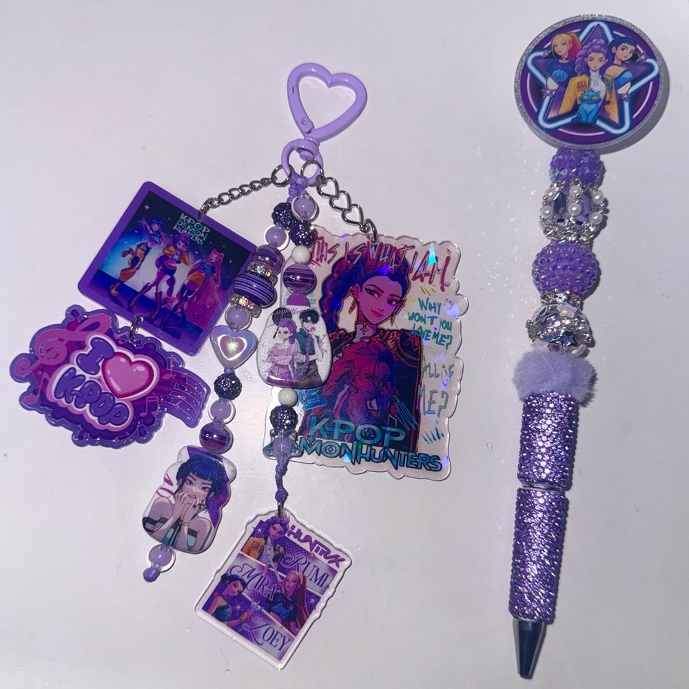 K-Pop Demon Hunters Pen & Bag Charm Set - Picture 3 of 6